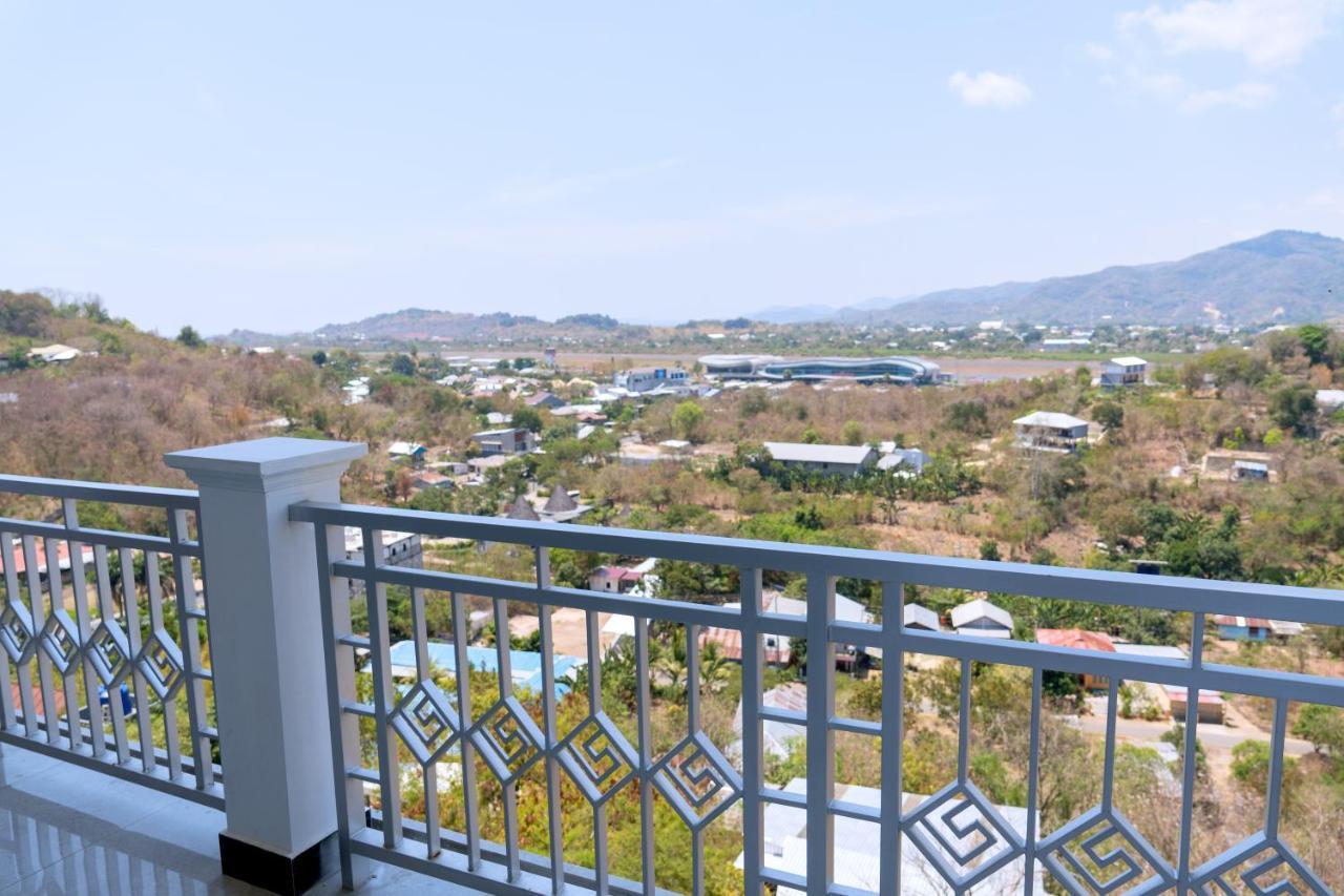 Monte Prundi Hotel Labuan Bajo Dış mekan fotoğraf