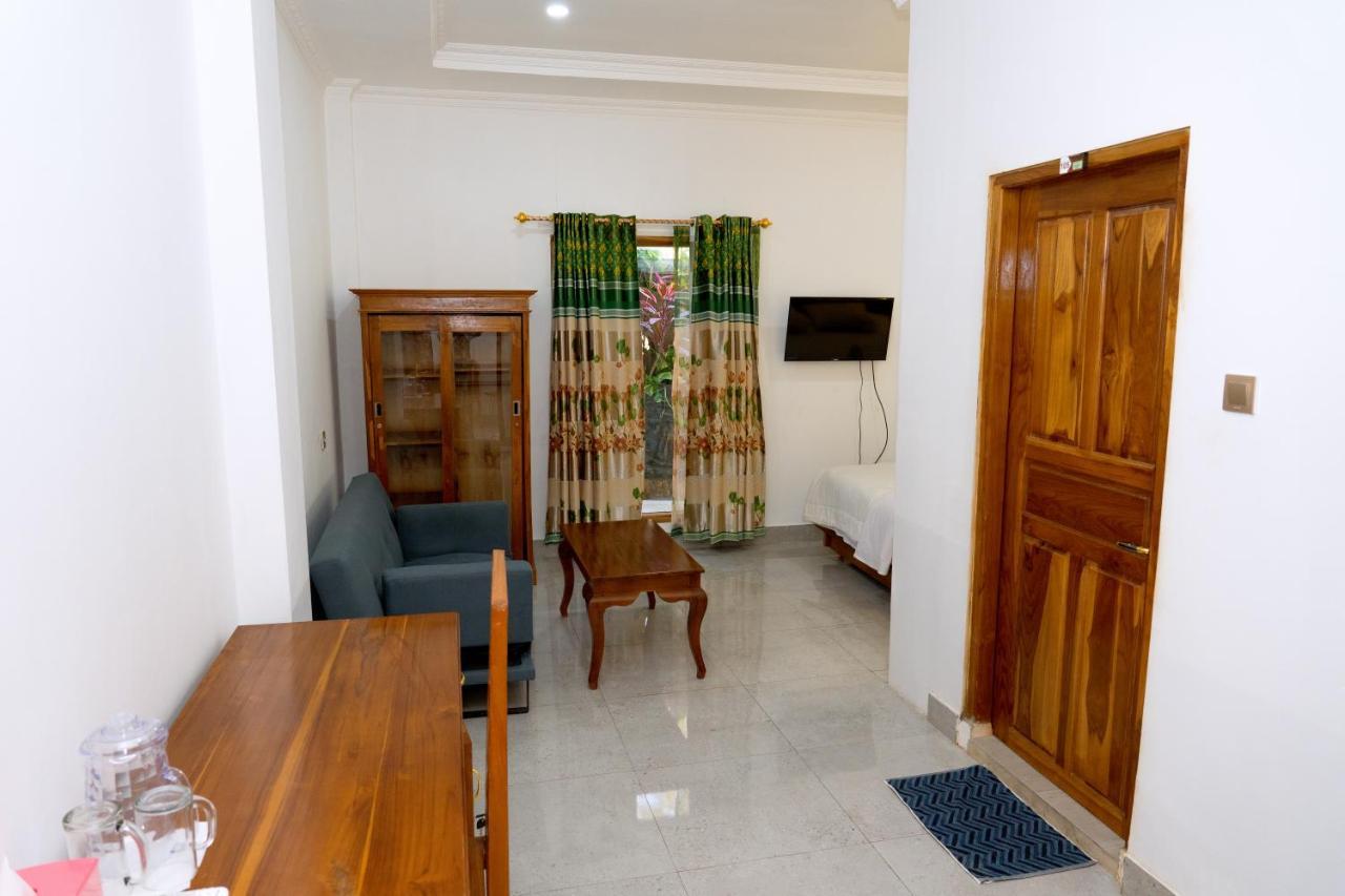 Monte Prundi Hotel Labuan Bajo Dış mekan fotoğraf