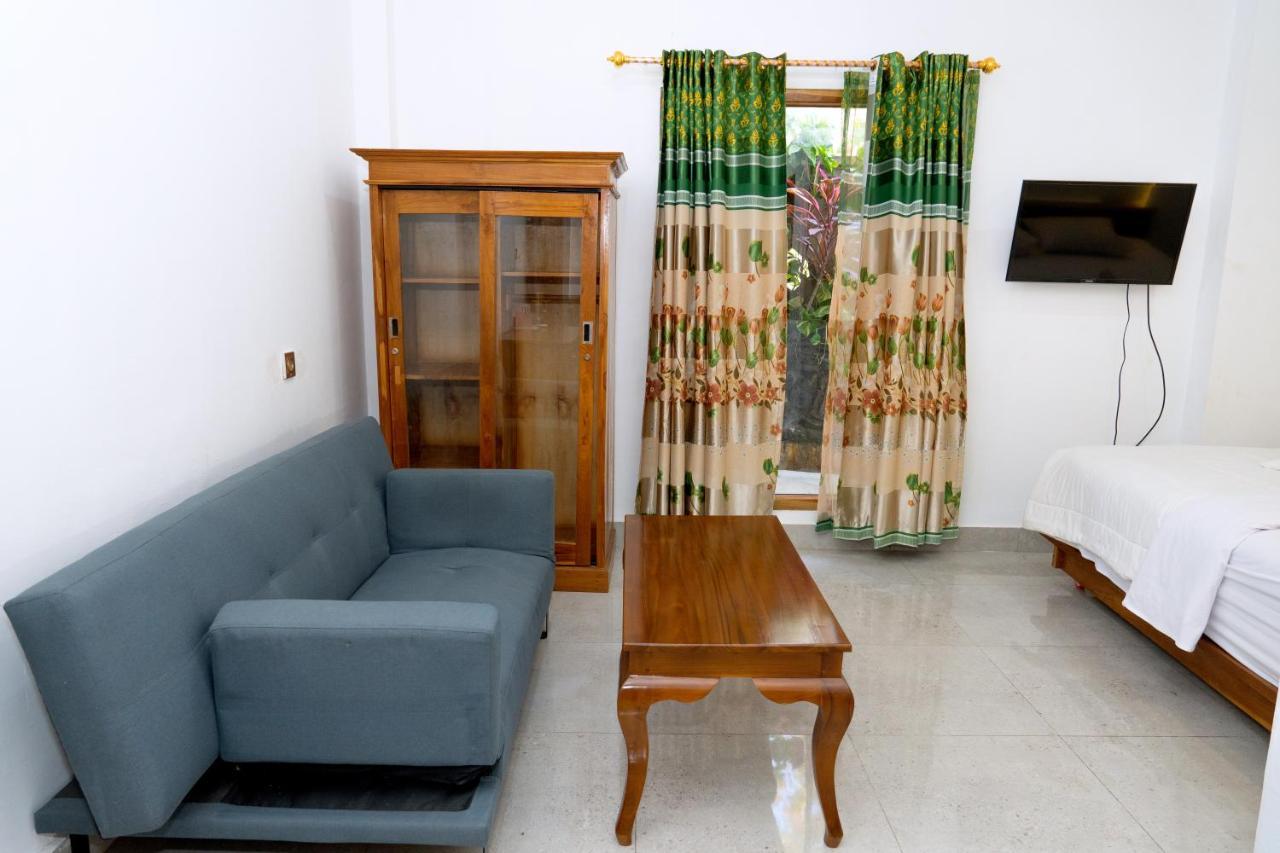 Monte Prundi Hotel Labuan Bajo Dış mekan fotoğraf