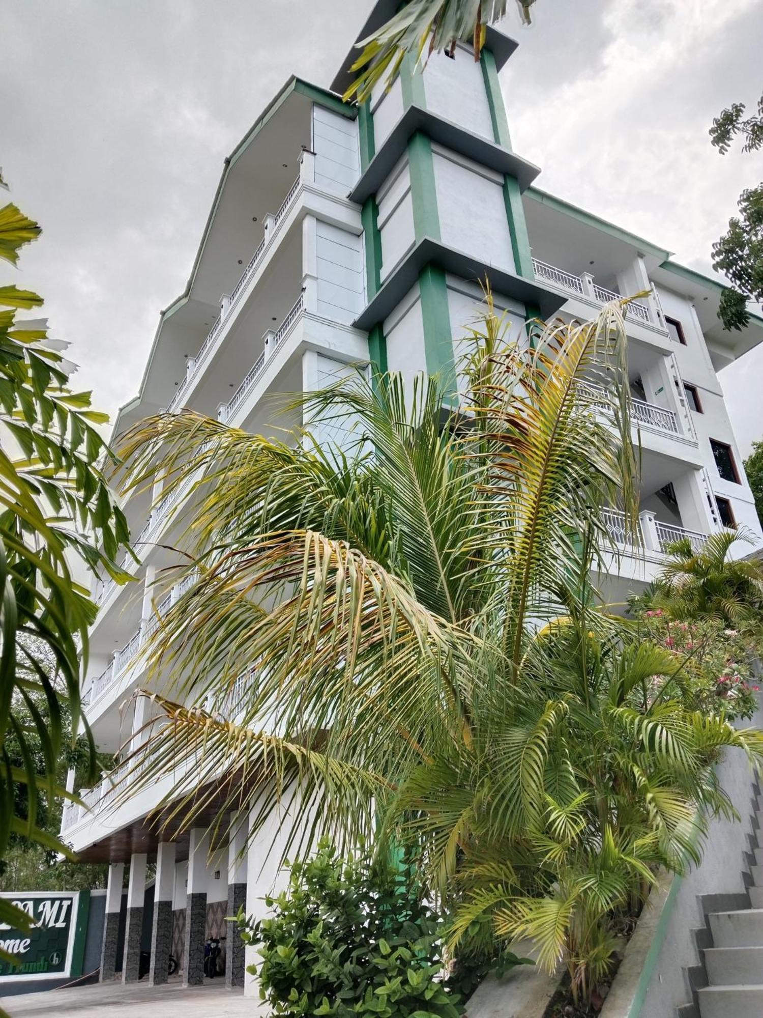 Monte Prundi Hotel Labuan Bajo Dış mekan fotoğraf